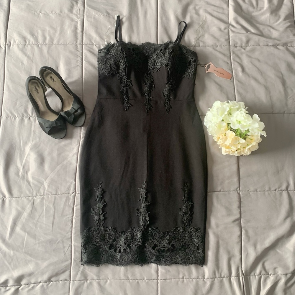 Black Body-con dress with Lace Accents